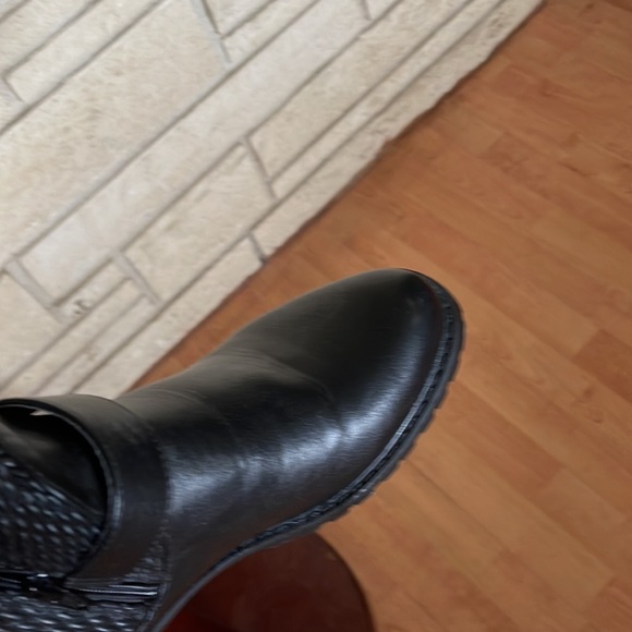 NWOT - Thigh high black combat boots - Picture 8 of 9